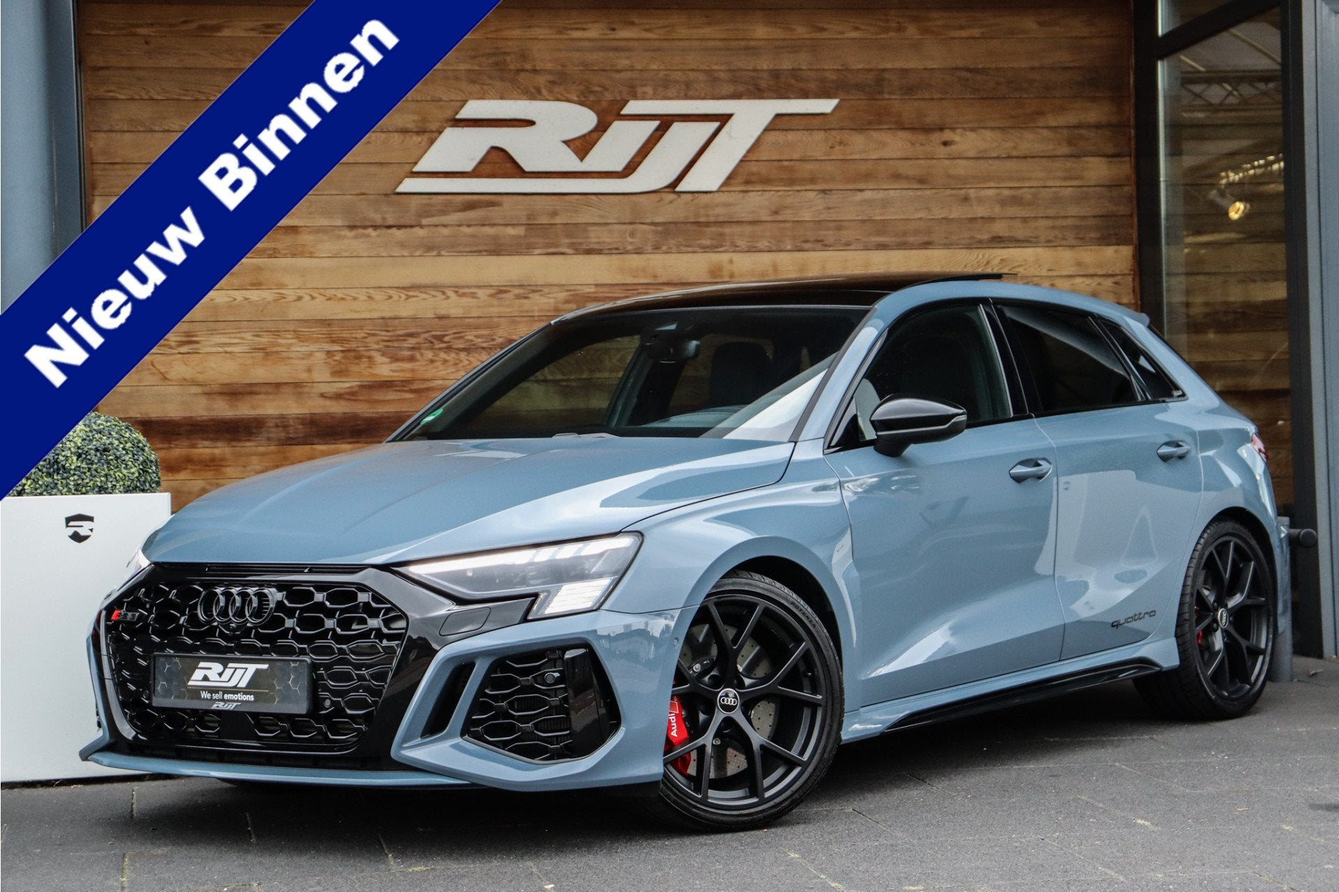 Audi RS3 Sportback 2.5 Quattro *Ceramic/Pano/Massage/B&O/Car, Auto's, Dealer onderhouden, Gebruikt, RS3, Bedrijf