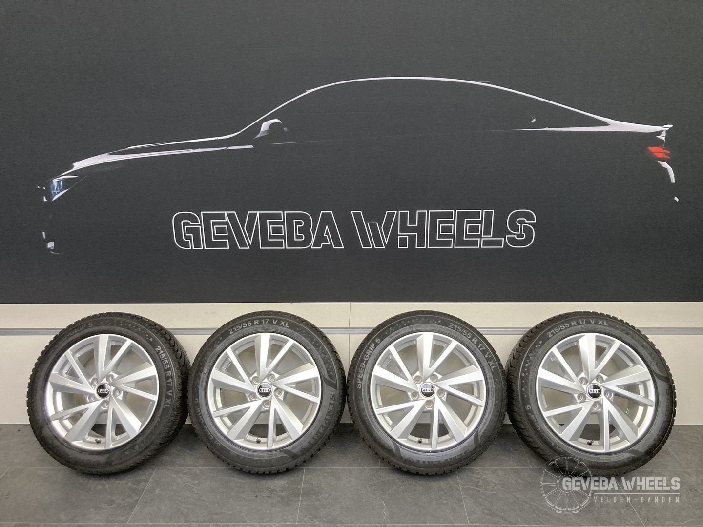 17” originele Audi Q2 velgen + winterbanden 5x112 215/55/17, -, -, Banden en Velgen, 17 inch