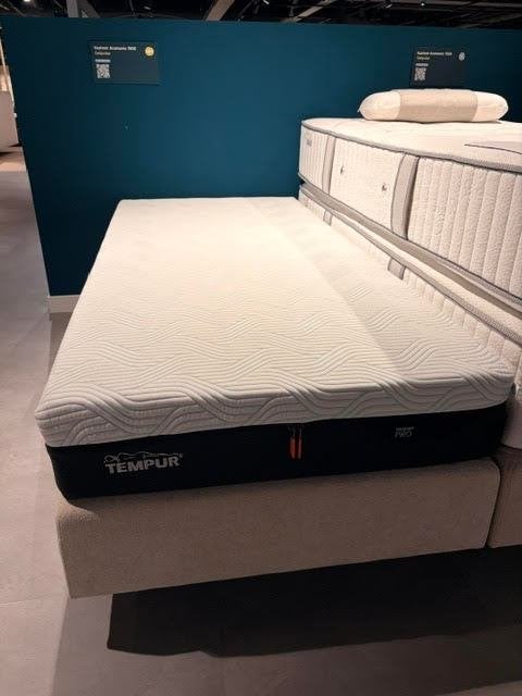 Tempur Pro Matras firm SHOWROOMMODEL, Ophalen, 90 cm, Eenpersoons, Zo goed als nieuw