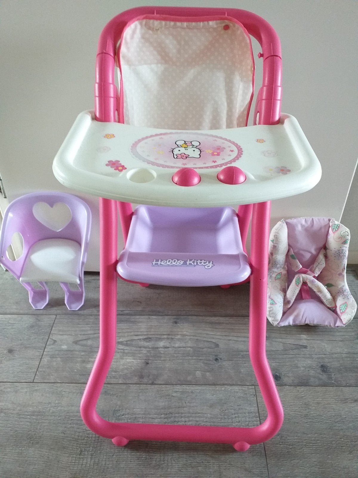 Poppen kinderstoel, Kinderen en Baby's, Speelgoed | Poppen, Babypop, Ophalen of Verzenden