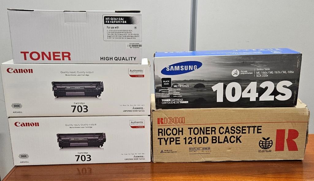 Diverse toners splinternieuw, Computers en Software, Printerbenodigdheden, Ophalen of Verzenden, Nieuw, Toner
