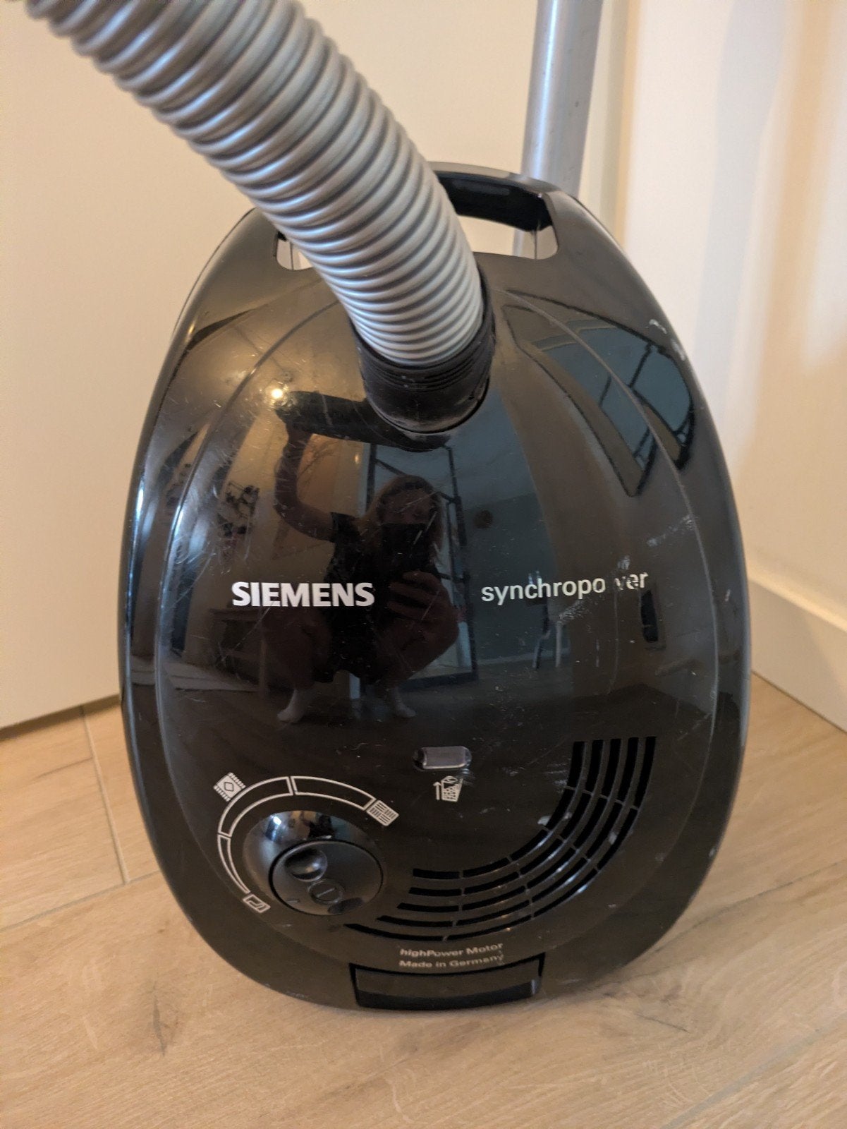 Siemens Synchropower Stofzuiger - 600W - Zwart, Witgoed en Apparatuur, Stofzuigers, Siemens, Gebruikt, Sledestofzuiger, Minder dan 1200 watt