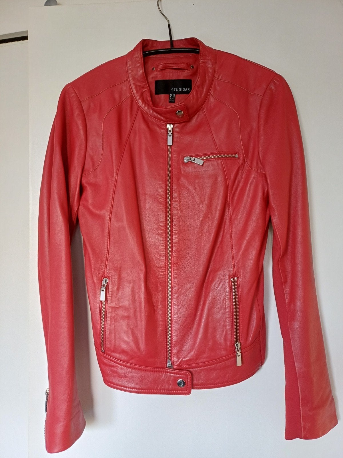 Nieuw Studioar Rood Leren Jasje - Ongedragen, Kleding | Dames, Ophalen of Verzenden, Nieuw, Maat 38/40 (M), Rood