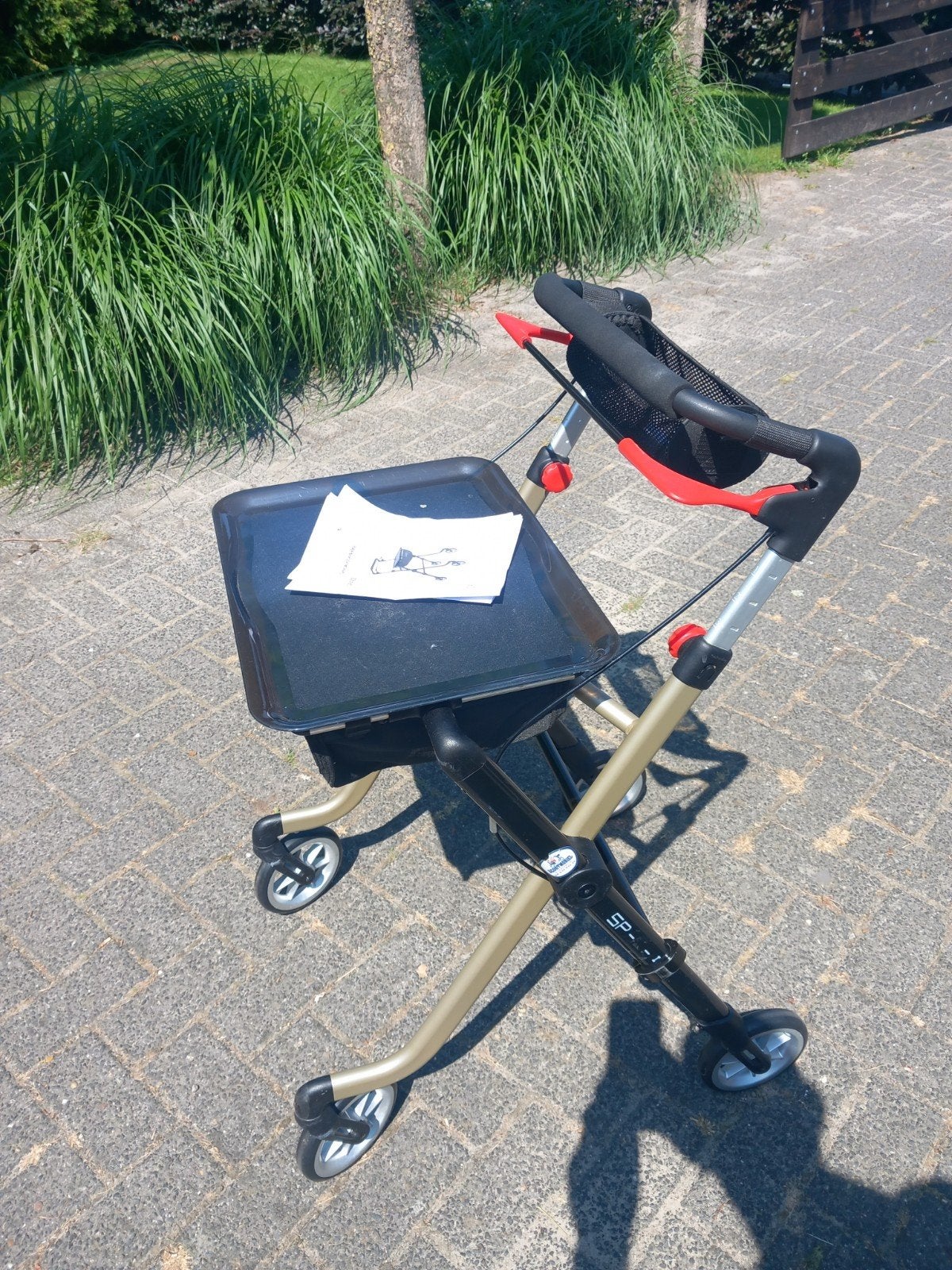 Rollator indoor, Ophalen