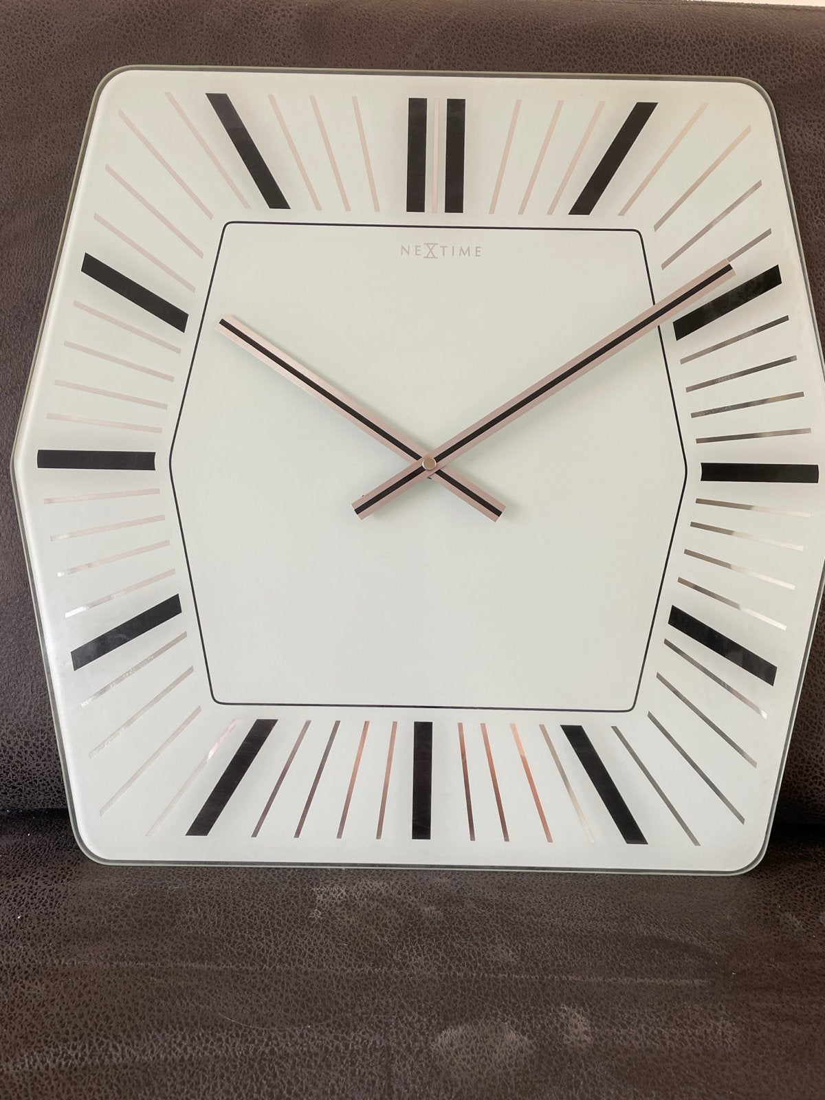 Moderne Nextime wandklok glas- Zilver/Wit, Ophalen, Wandklok, Analoog, Zo goed als nieuw