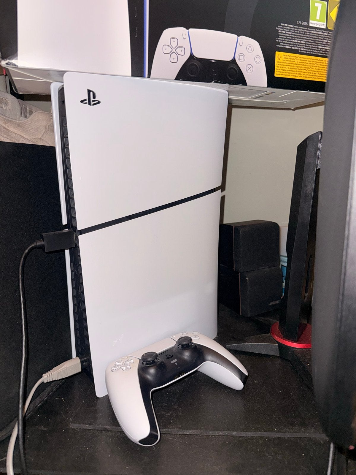 Playstation 5 Digital Edition 1 TB - 2 controllers, Spelcomputers en Games, Ophalen of Verzenden, Zo goed als nieuw, Playstation 5 Digital