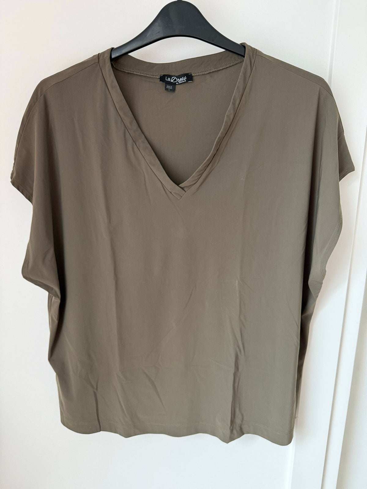 LaDress Liz travel top olijfgroen, Kleding | Dames, Maat 42/44 (L), Ophalen of Verzenden, Zo goed als nieuw, Korte mouw