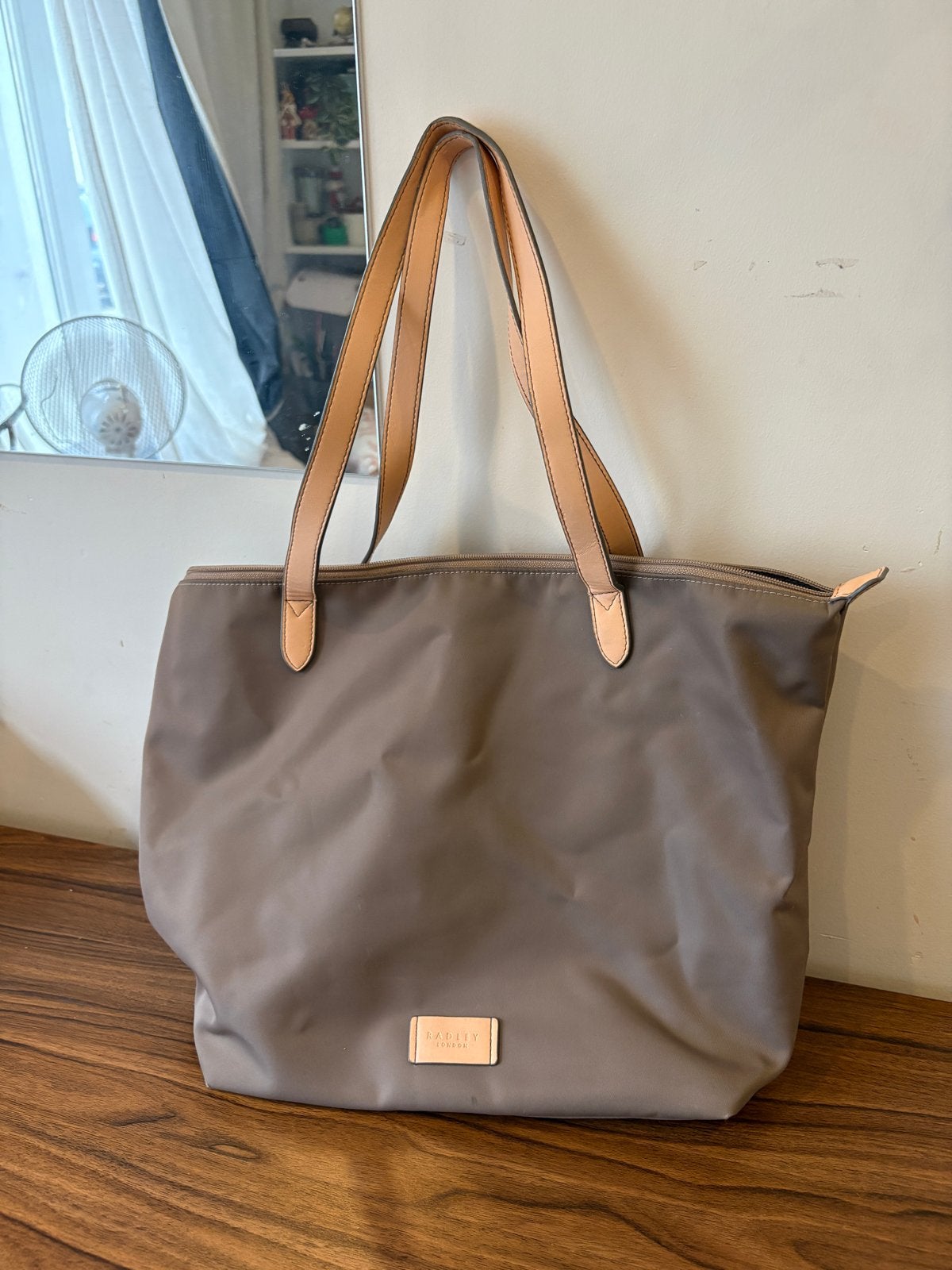 Radley London Shopper Tas - Grijs Nylon met Leren Details, Ophalen of Verzenden, Gebruikt, Grijs, Shopper