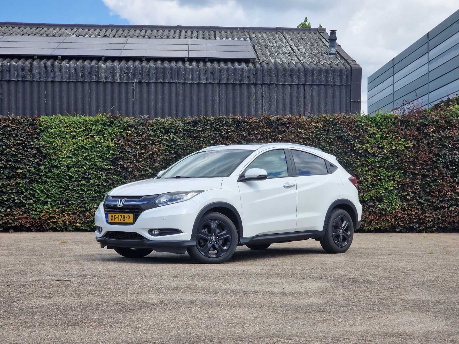 Honda - HR-V - 1.5 i-VTEC Executive - 2016 - XF-178-P - Pers, Euro 6, Wit, Bedrijf, 19 km/l