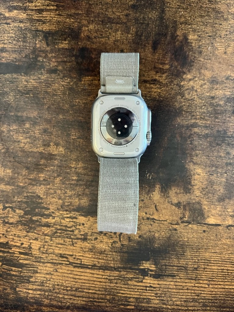 Foto 4 van Apple Watch Ultra 2 49mm Titanium–Batterij 99% – Alpine Loop