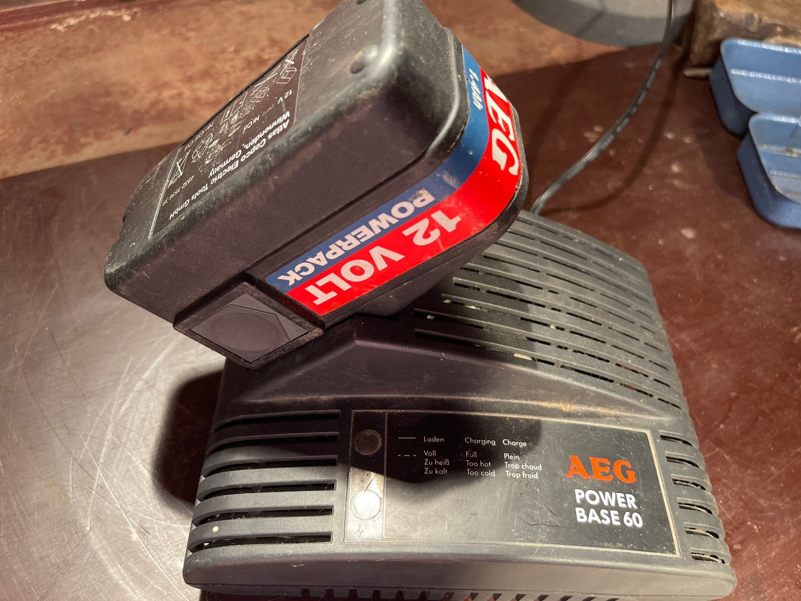 AEG charger + battery, Ophalen, Overige typen