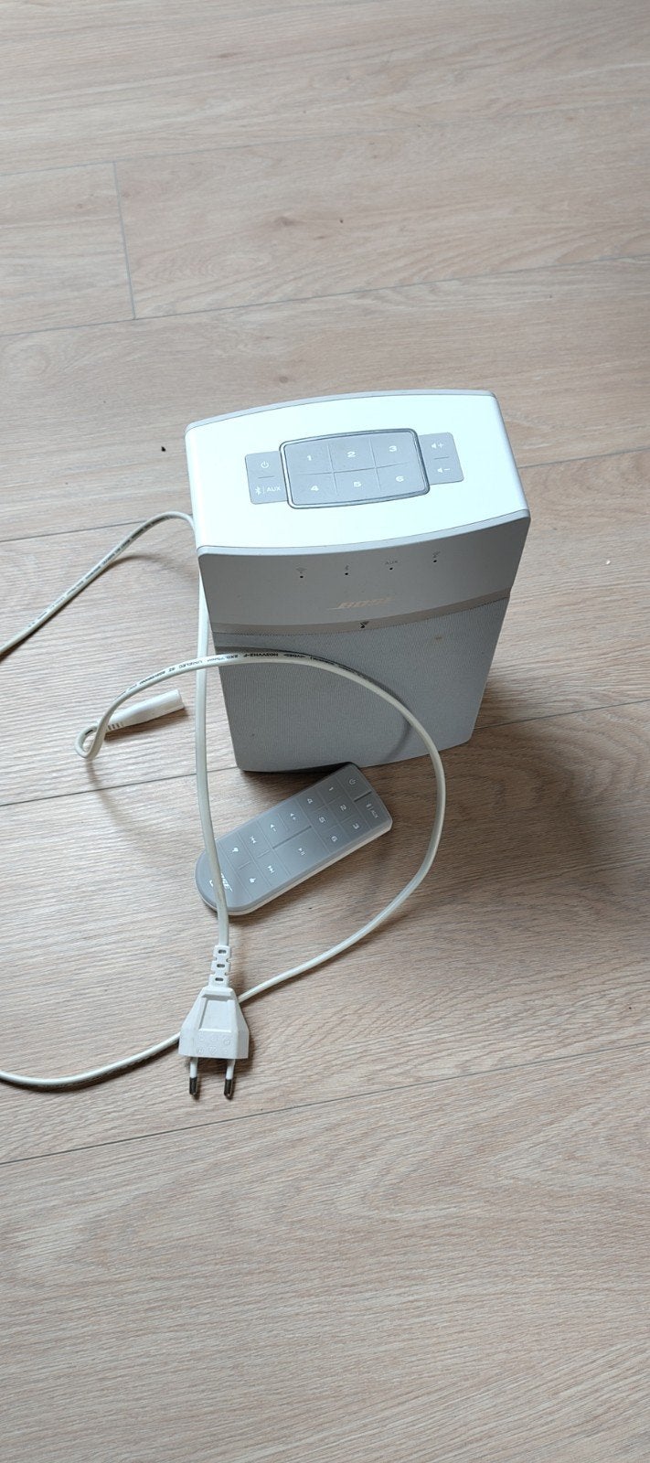 Bose SoundTouch 10 draadloze speaker met afstandsbediening, Afstandsbediening, Ophalen of Verzenden, Zo goed als nieuw, Draagbare speaker