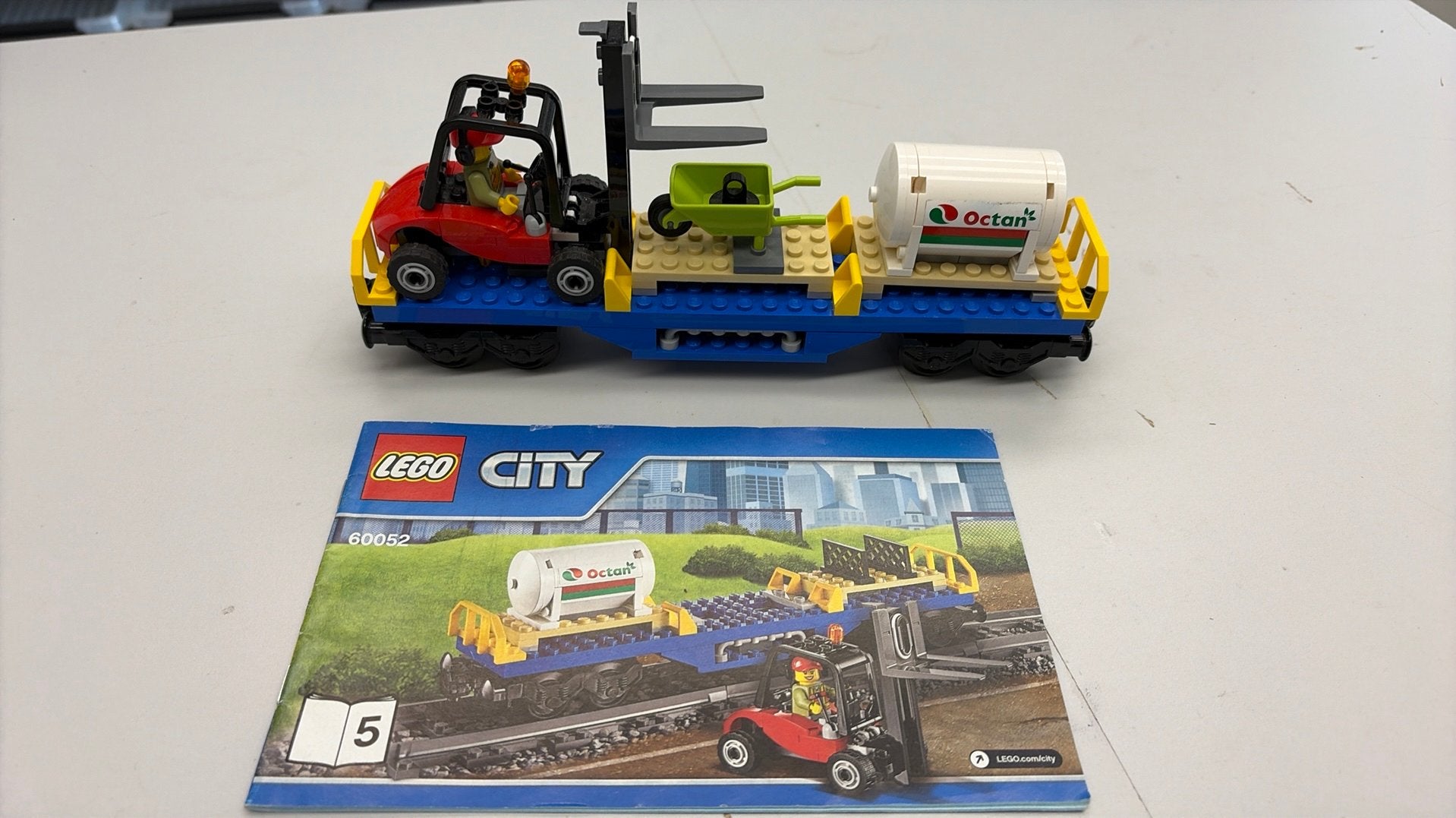 SB3015 Lego trein wagon 60052 compleet + boekje, Ophalen of Verzenden, Zo goed als nieuw