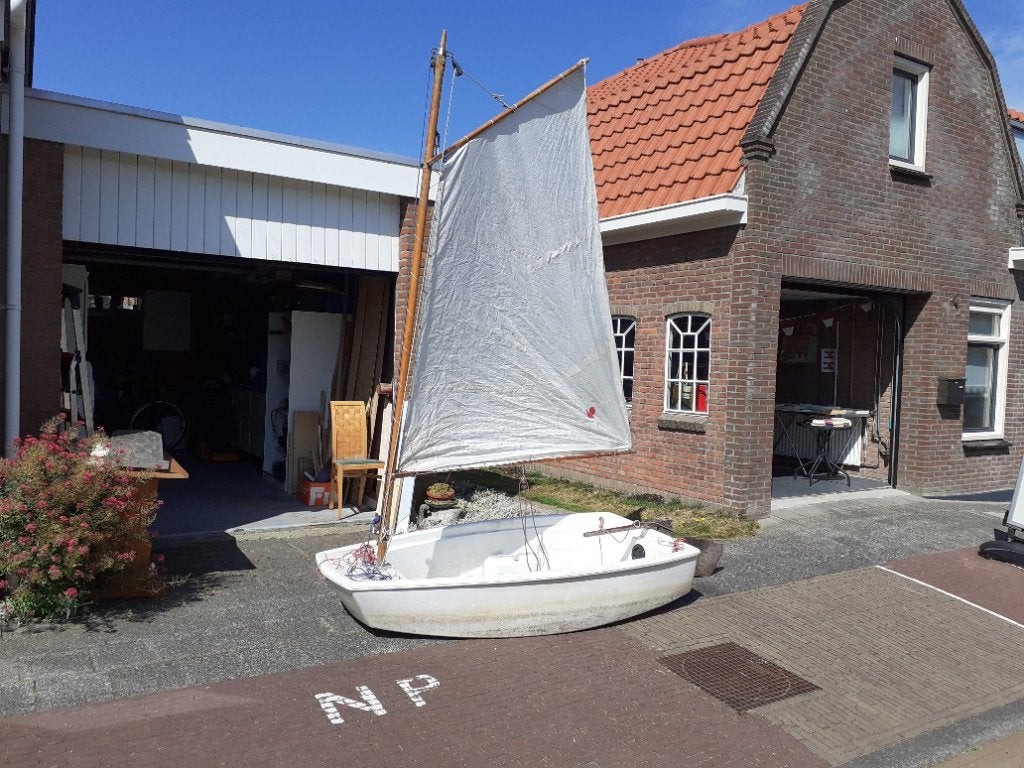 Optimist met houten mast, Watersport en Boten, Gebruikt, Minder dan 15 m², Overige typen, Ophalen