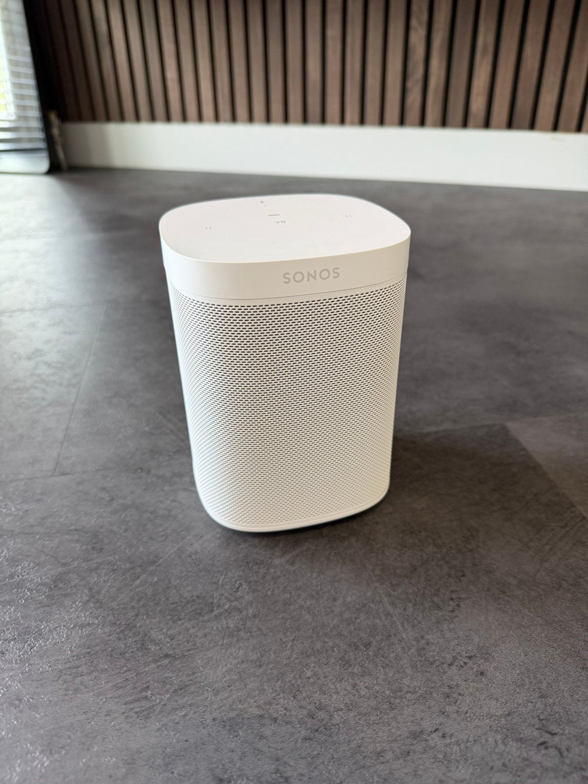 Sonos One gen2 wit - spraakbesturing, Audio, Tv en Foto, Luidsprekers, Ophalen, Zo goed als nieuw, Sonos