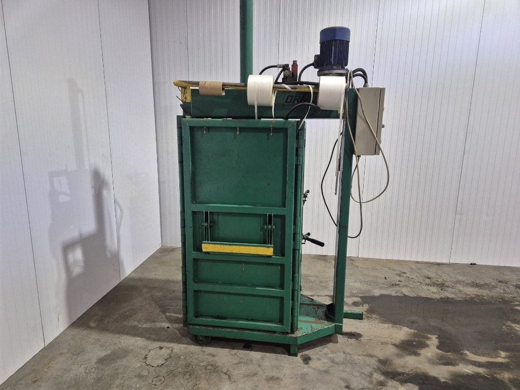 Hydraulische pers, balen pers, afval verwerking, Doe-het-zelf en Verbouw, Ophalen of Verzenden, Zo goed als nieuw