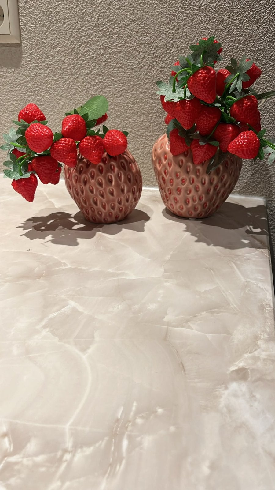 Aardbeien vaasjes des pots met aardbeien zgan, Huis en Inrichting, Ophalen of Verzenden, Zo goed als nieuw