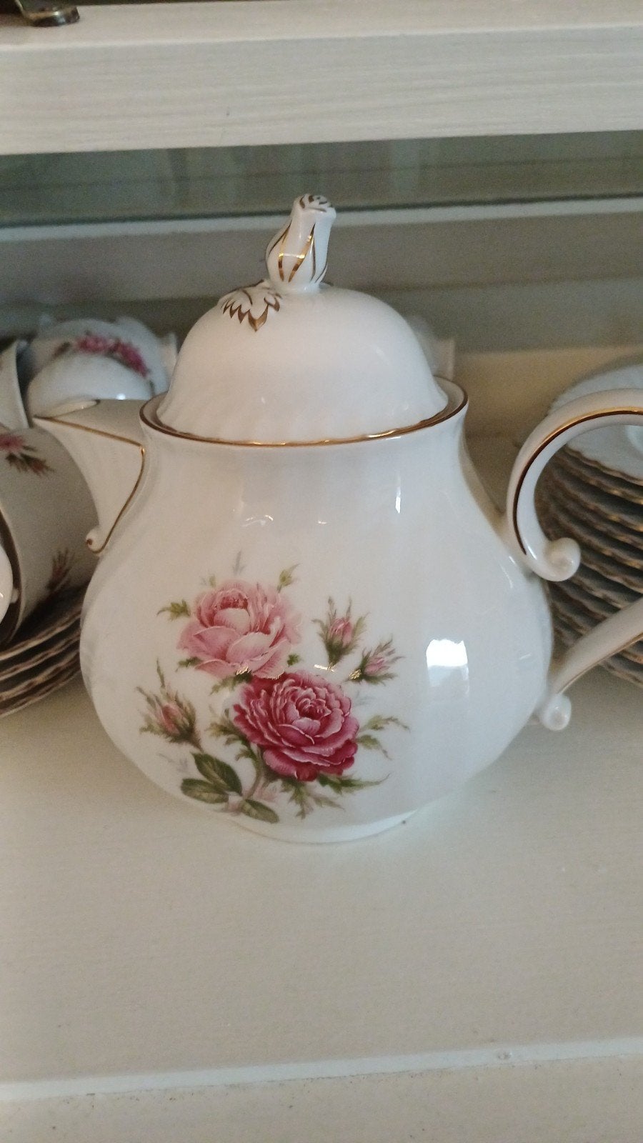 AK Kaiser "Moosrose" Servies (27-delig) 

Beschrijving, Ophalen of Verzenden