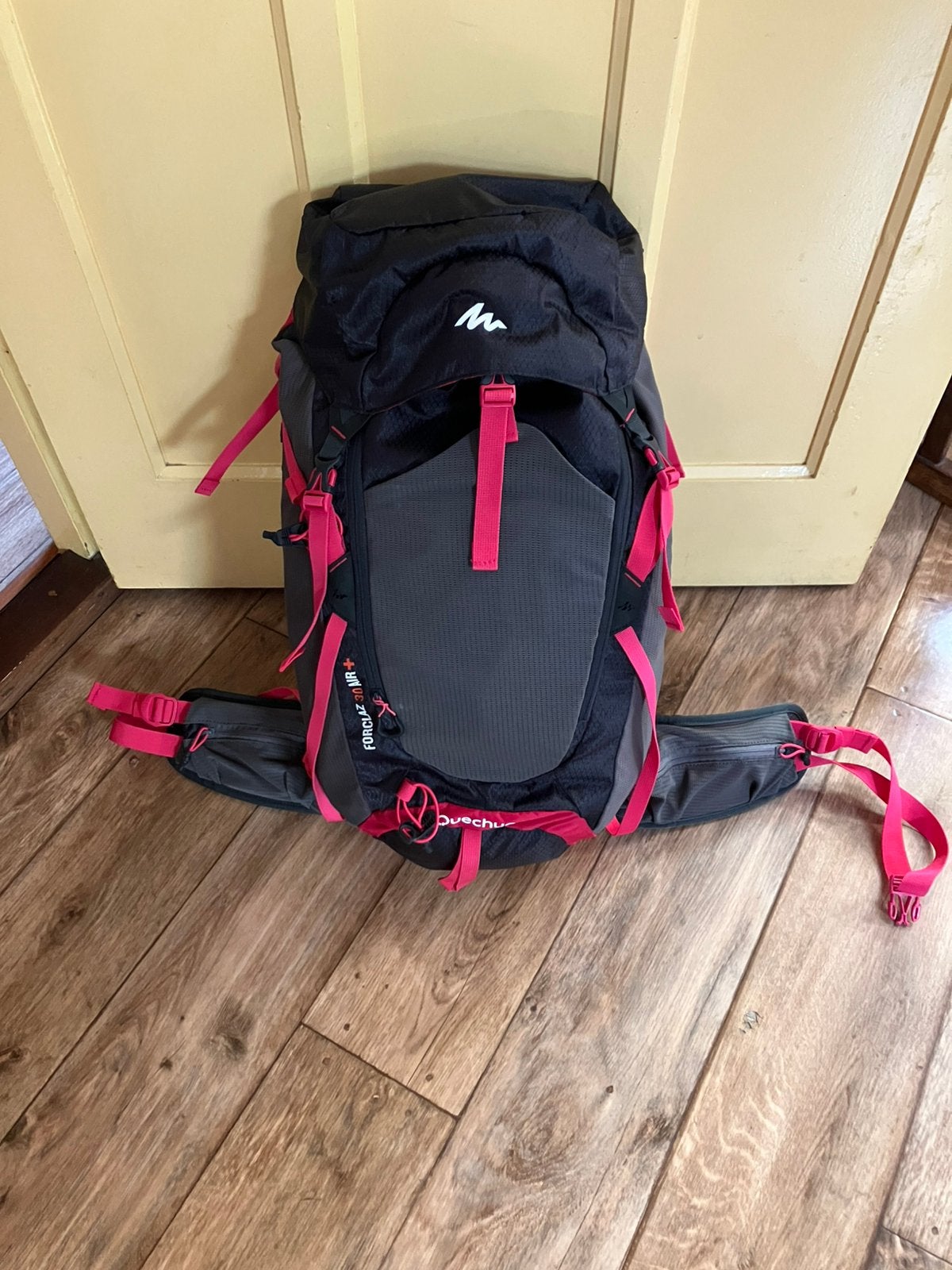 Damesrugzak 30 ltr Quechua Forclaz30Air+, Ophalen of Verzenden, Zo goed als nieuw, Rugzak