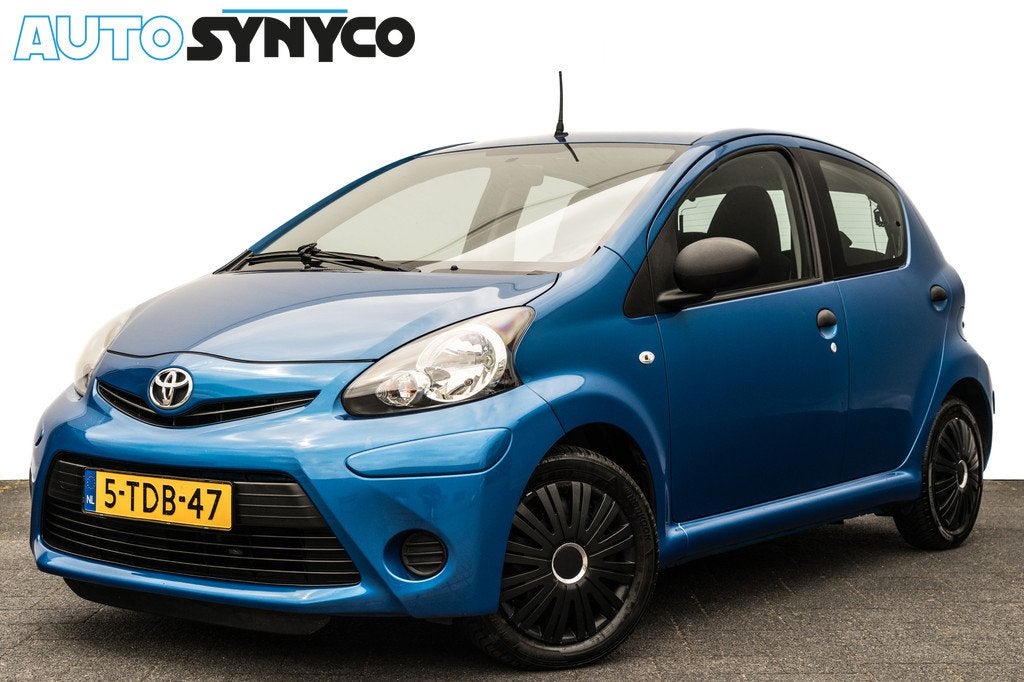 Toyota Aygo 1.0 VVT-i Now 5 Drs. | Airco | 99.225 Km | Elek., Voorwielaandrijving, Euro 5, Stof, Gebruikt
