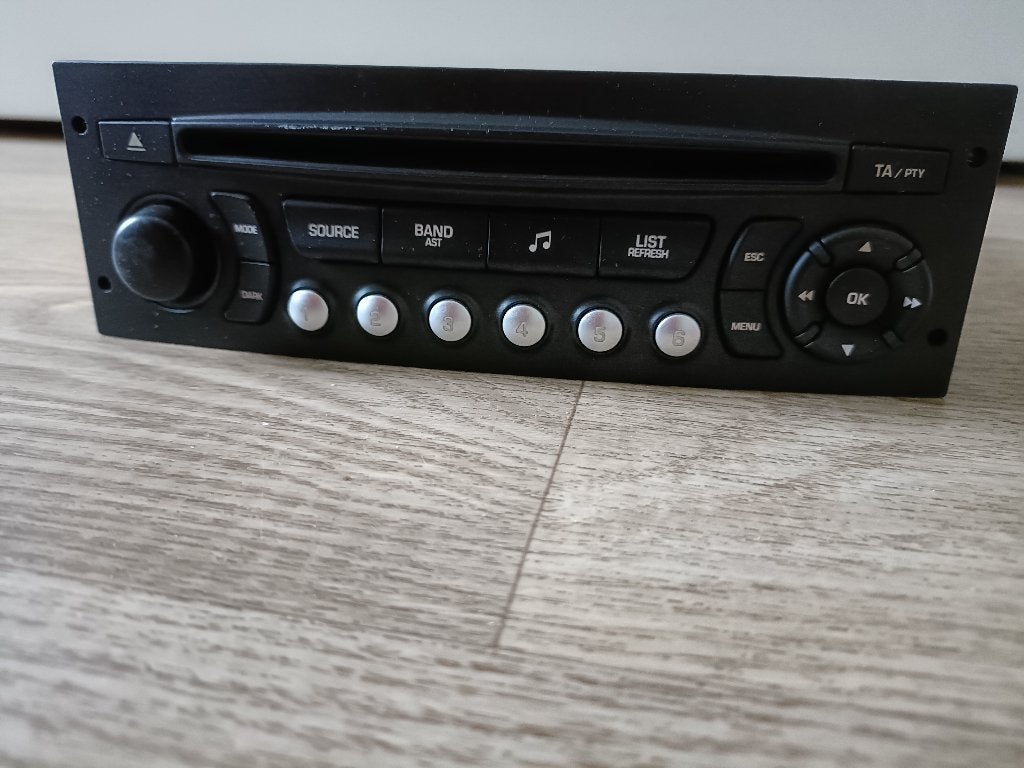 Radio cdspeler Peugeot 2007, Ophalen, Zo goed als nieuw