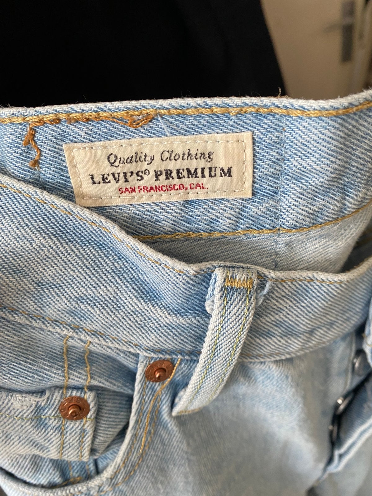 Levi’s broek, lichte kleur, maat W 25, L 32, Ophalen, Zo goed als nieuw, Blauw, W32 (confectie 46) of kleiner
