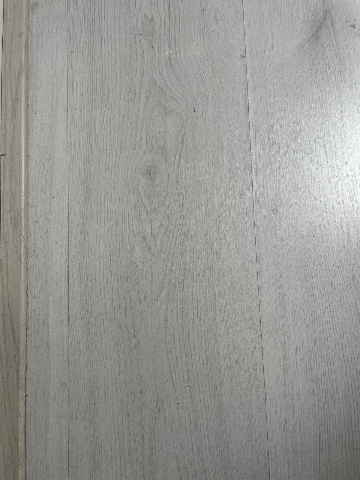 Gratis IKEA Laminaat lichtgrijs wit (56m²) met plinten, Overige materialen, Gebruikt, 50 tot 150 cm, Ophalen of Verzenden