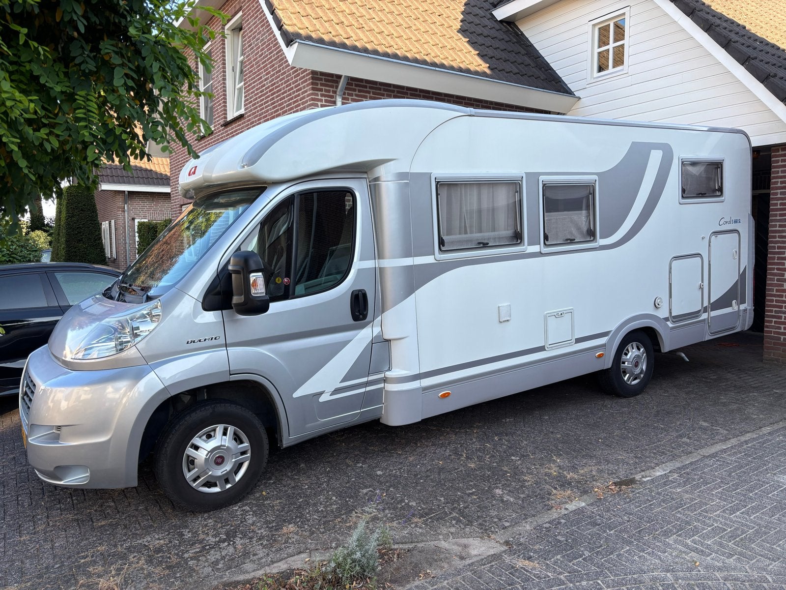 Adria Coral S 660 SL Enkele bedden 2e eigenaar, Standaard zit, Ringverwarming, Fiat, 6 tot 7 meter