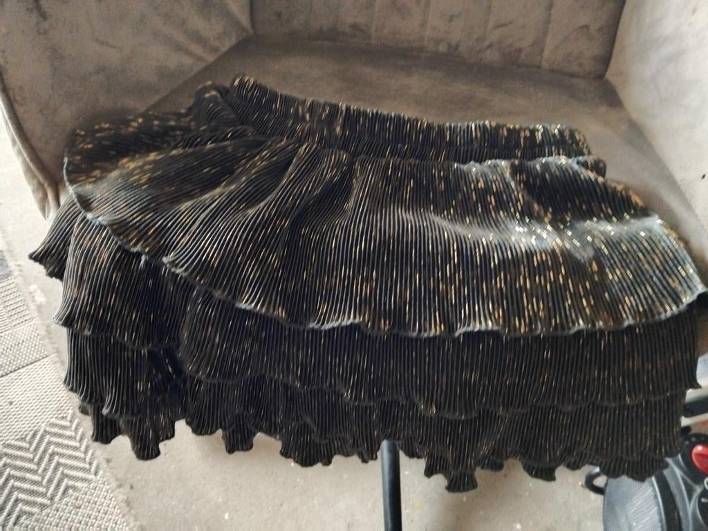 Goudkleurige kort rokje maat s/m, Dieren en Toebehoren, Paarden en Pony's | Overige Paardenspullen, Ophalen of Verzenden, Zo goed als nieuw