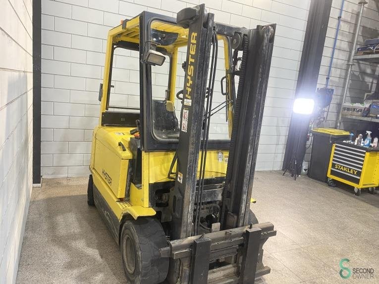 Heftrucks Elektrisch Hyster J2.50XM-861 2001, Zakelijke goederen, Machines en Bouw | Heftrucks en Intern transport, 2000 tot 3000 kg
