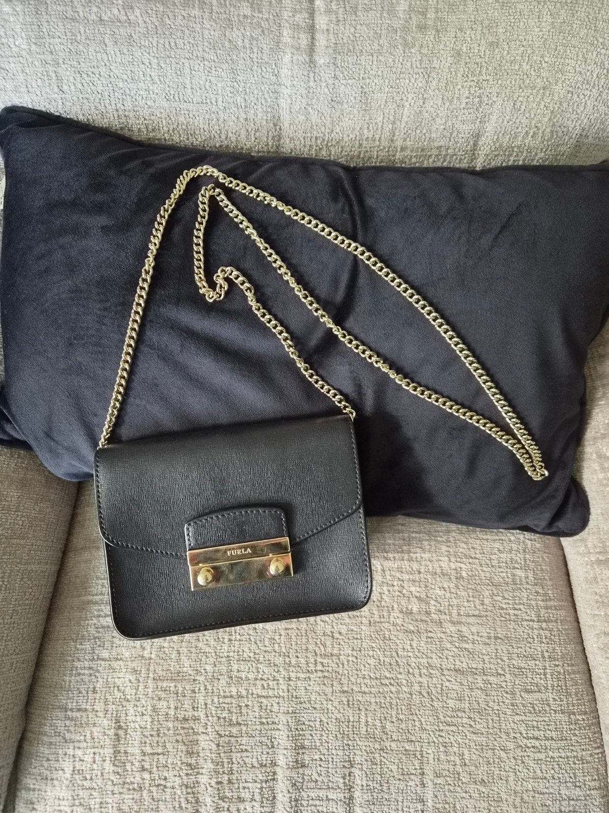 Furla Metropolis Mini Crossbody Tas Zwart, Ophalen of Verzenden, Zo goed als nieuw, Zwart, Schoudertasje