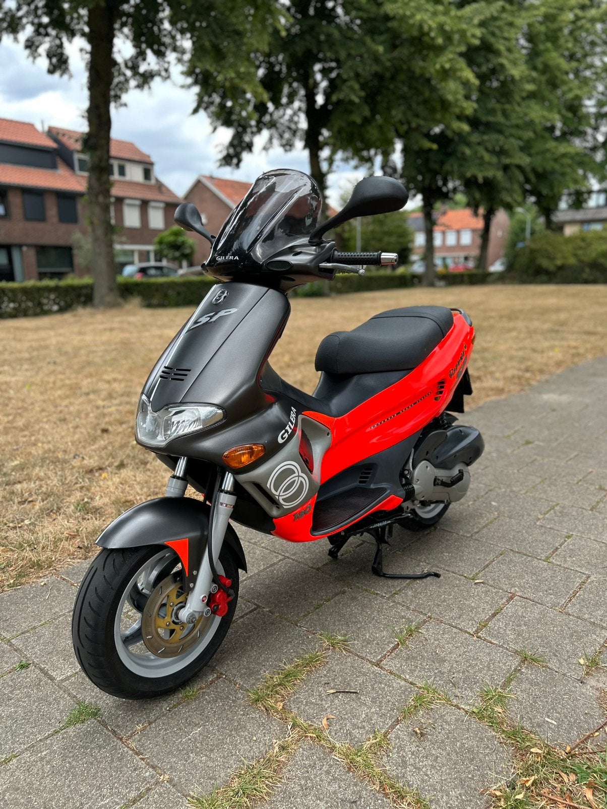 Gilera runner 172cc a1 fluo rosso (nette staat), Ophalen