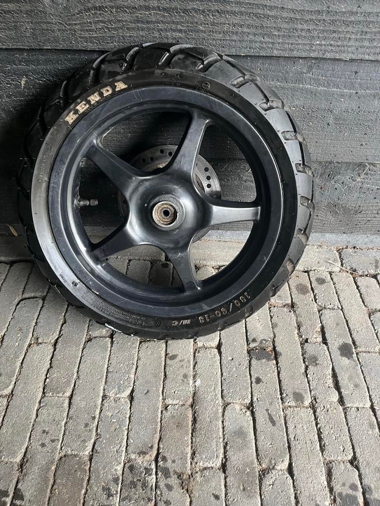 Yamaha Aerox voorwiel met remschijf en band, Ophalen of Verzenden, Gebruikt, Overige typen, Yamaha