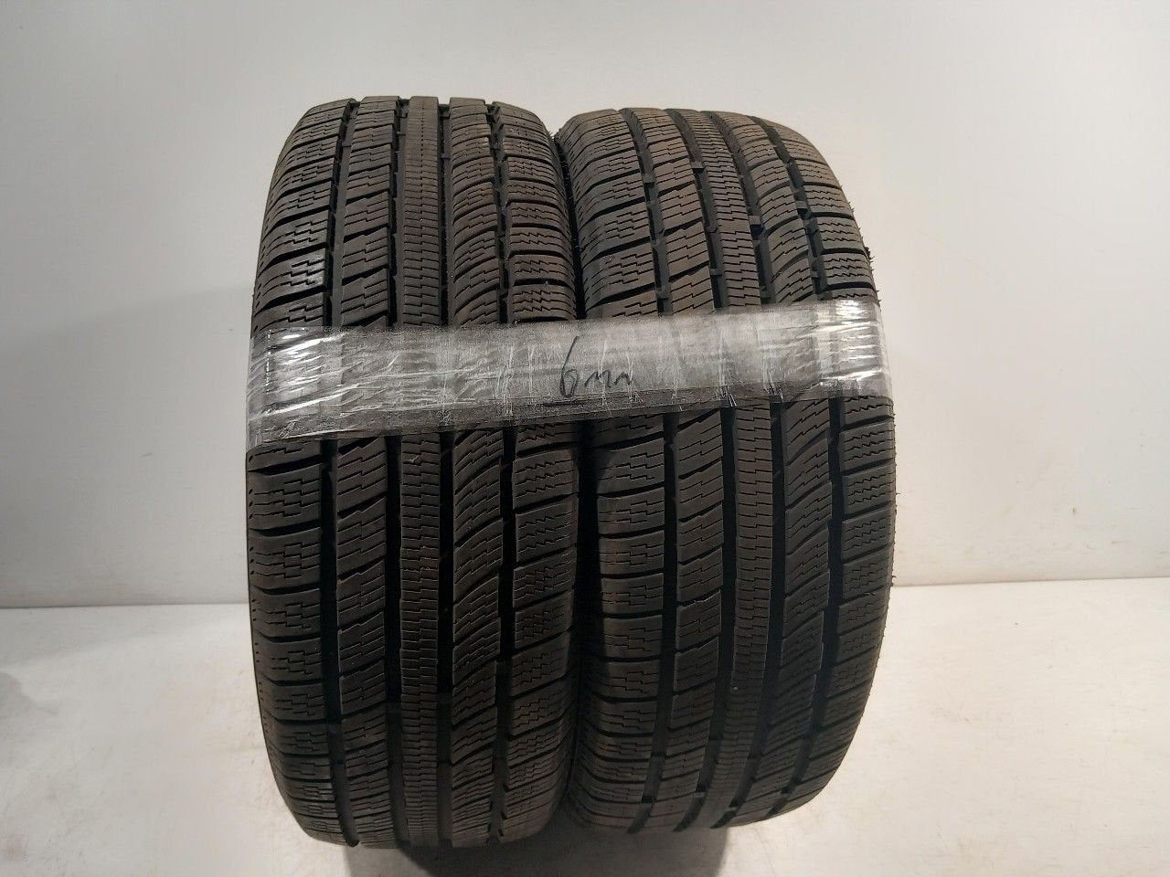 Bandenset 2 stuks 4-Seizoenen 205 55 R16, Onderdelen@venauto.nl, Van der Ven Autorecycling B.V., Gebruikt, Ettenseweg 76, 4706 PB Roosendaal, The Netherlands