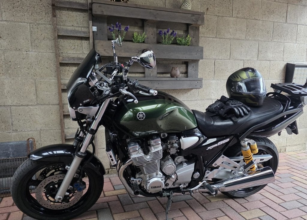 Yamaha XJR1300 2004, Motoren, Motoren | Yamaha, Occasion, 4 cilinders, Particulier, Meer dan 35 kW