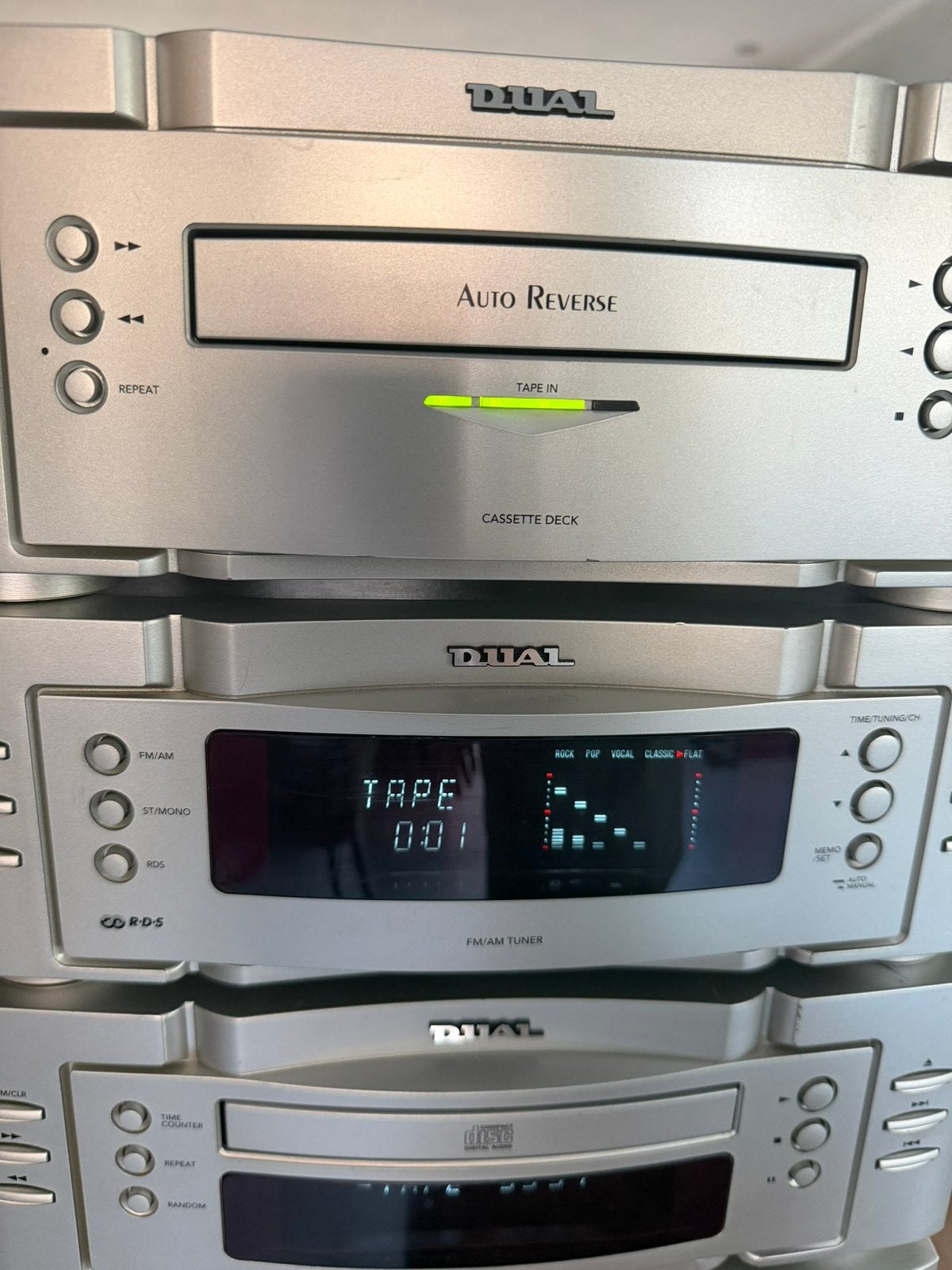 Foto 11 van Dual stereo installatie losse componenten midi zilver