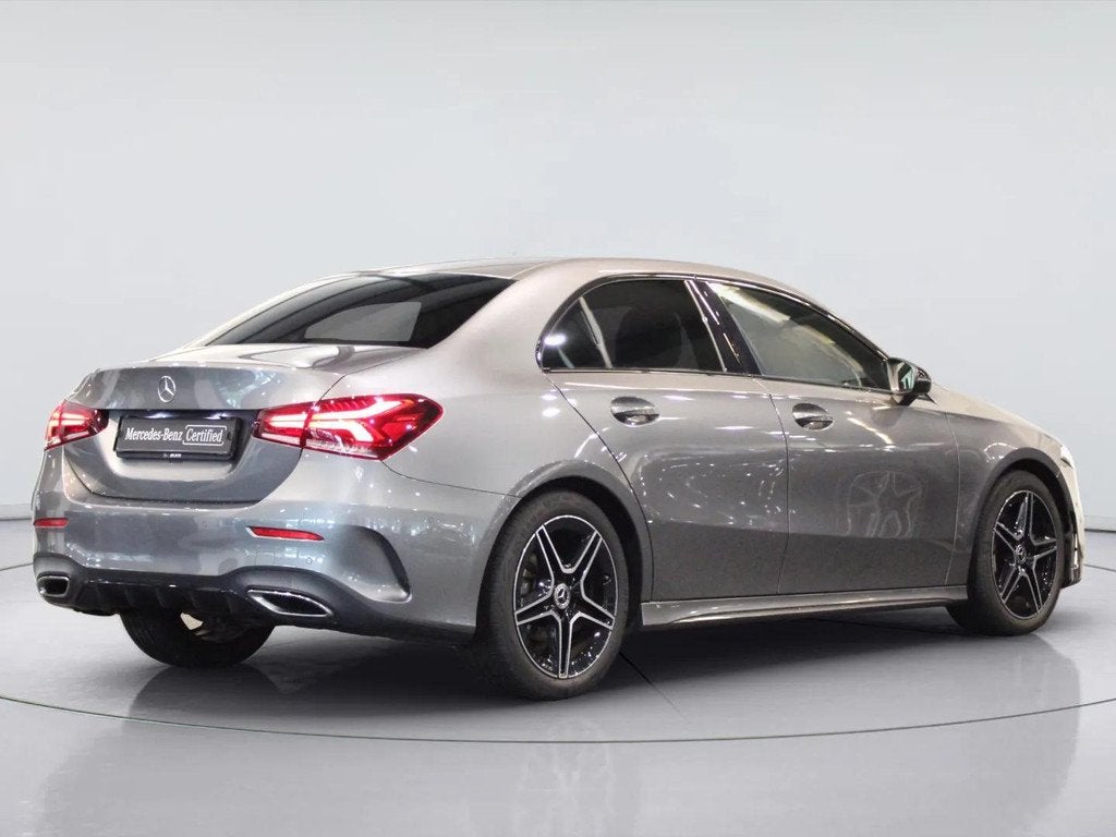 Mercedes-Benz A-Klasse Limousine 180 Business Solution AMG, Auto's, Mercedes-Benz, 136 pk, 4 cilinders, Automatische klimaatregeling