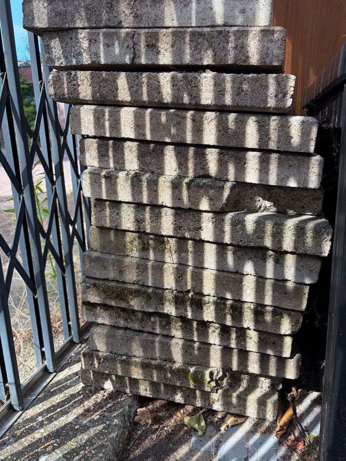 14 trottoirtegels (60x40 cm) gratis af te halen, Tuin en Terras, Ophalen, Gebruikt, Minder dan 5 m², Beton