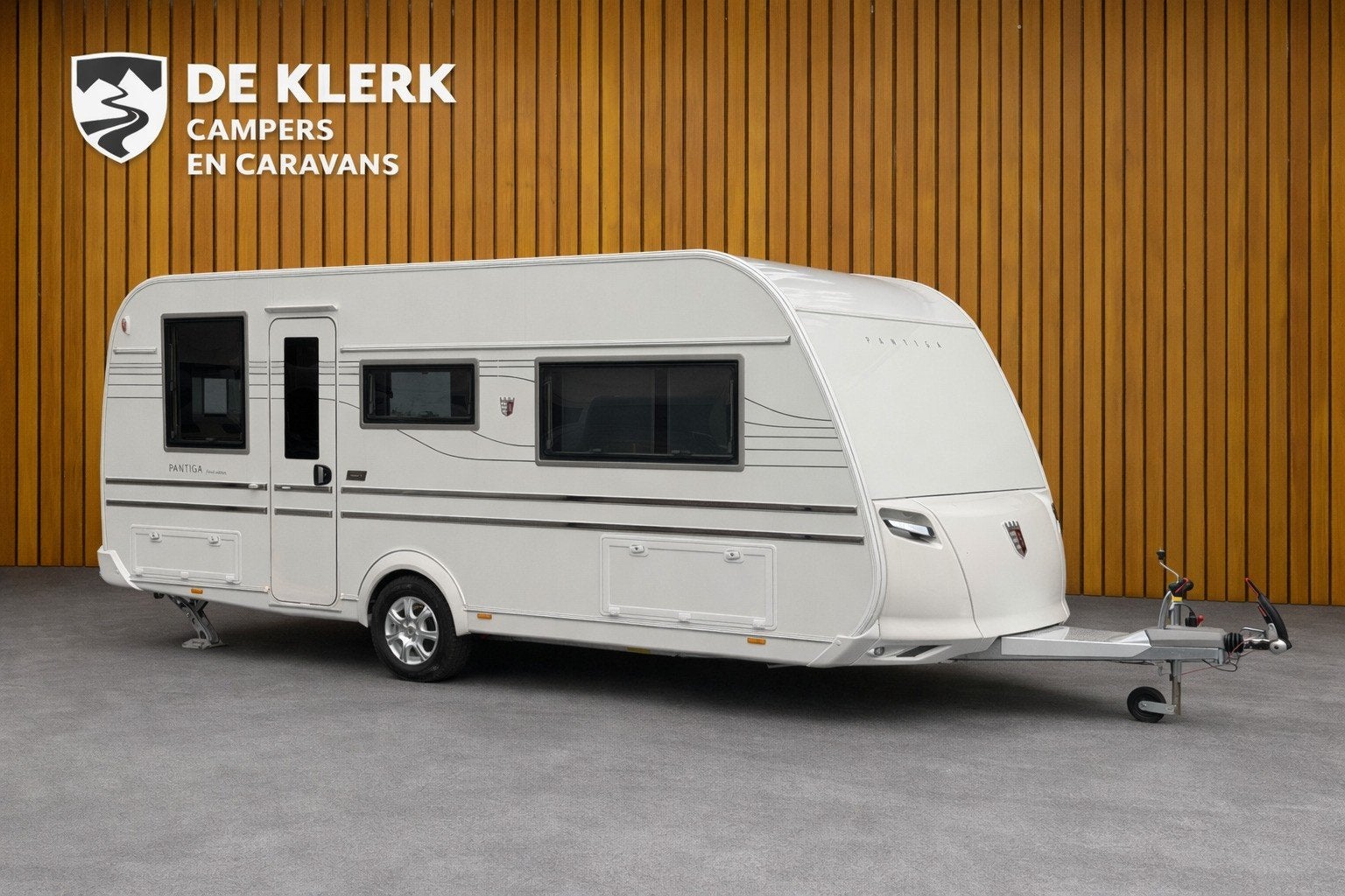 Tabbert Pantiga 490 E Finest Edition / 50% Deals (bj 2026), Caravans en Kamperen, Tabbert, 7 tot 8 meter, Bedrijf, Info@deklerkcaravans.nl