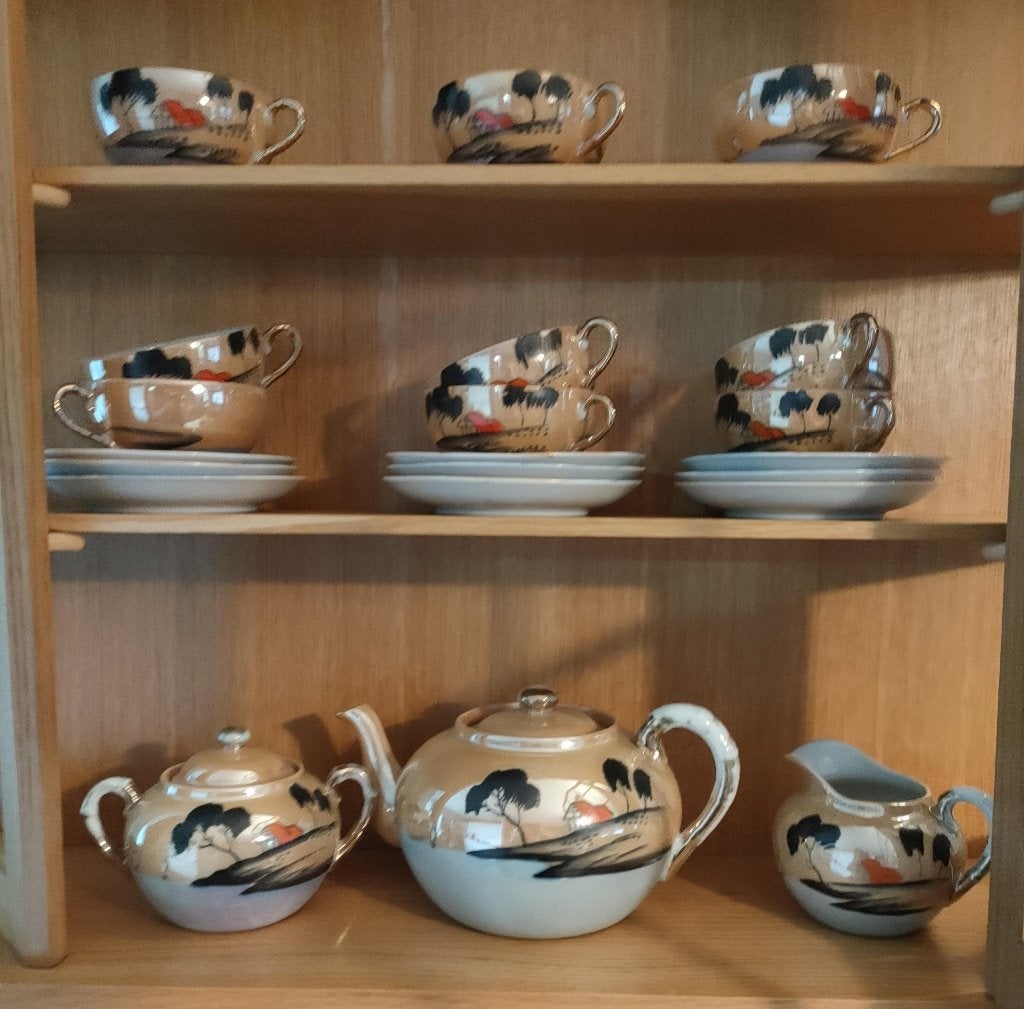 Vintage theeservies met landschap decor, Antiek en Kunst, Ophalen of Verzenden