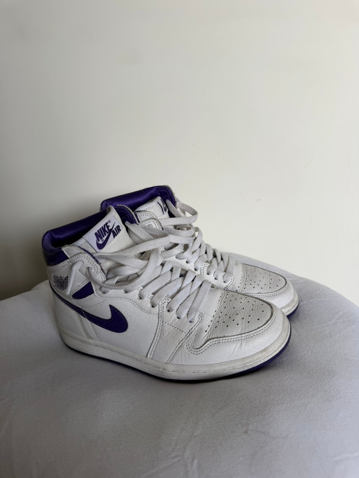 Jordan 1 High Metallic Purple maat 36,5, Kleding | Dames, Schoenen, Ophalen of Verzenden
