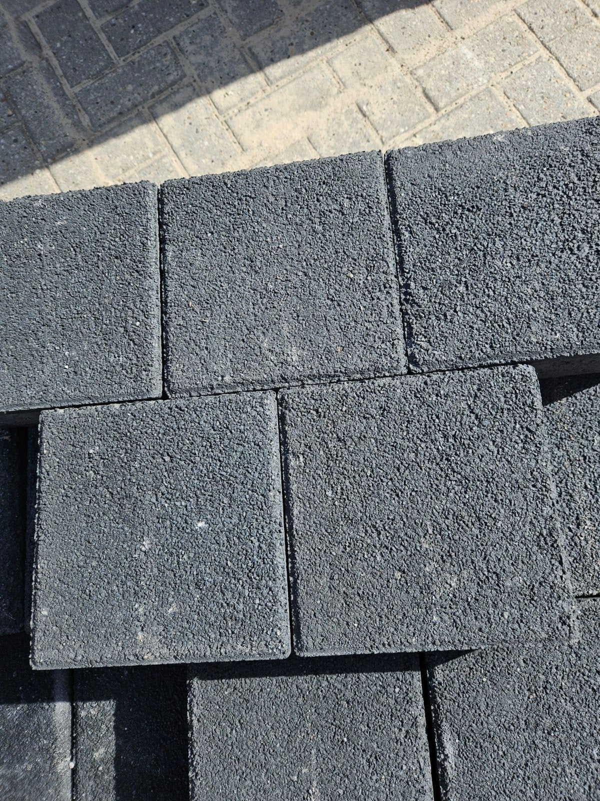 dubbelklinker 21x21x8 Antraciet  fijn structuur
