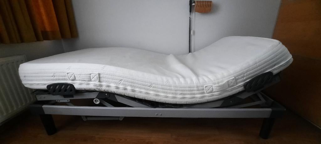 Tempur elektrisch verstelbaar éénpersoonsbed, Ophalen, 90 cm, Eenpersoons, Wit