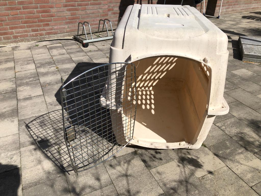 bench voor je hond of kat, Ophalen, Zo goed als nieuw