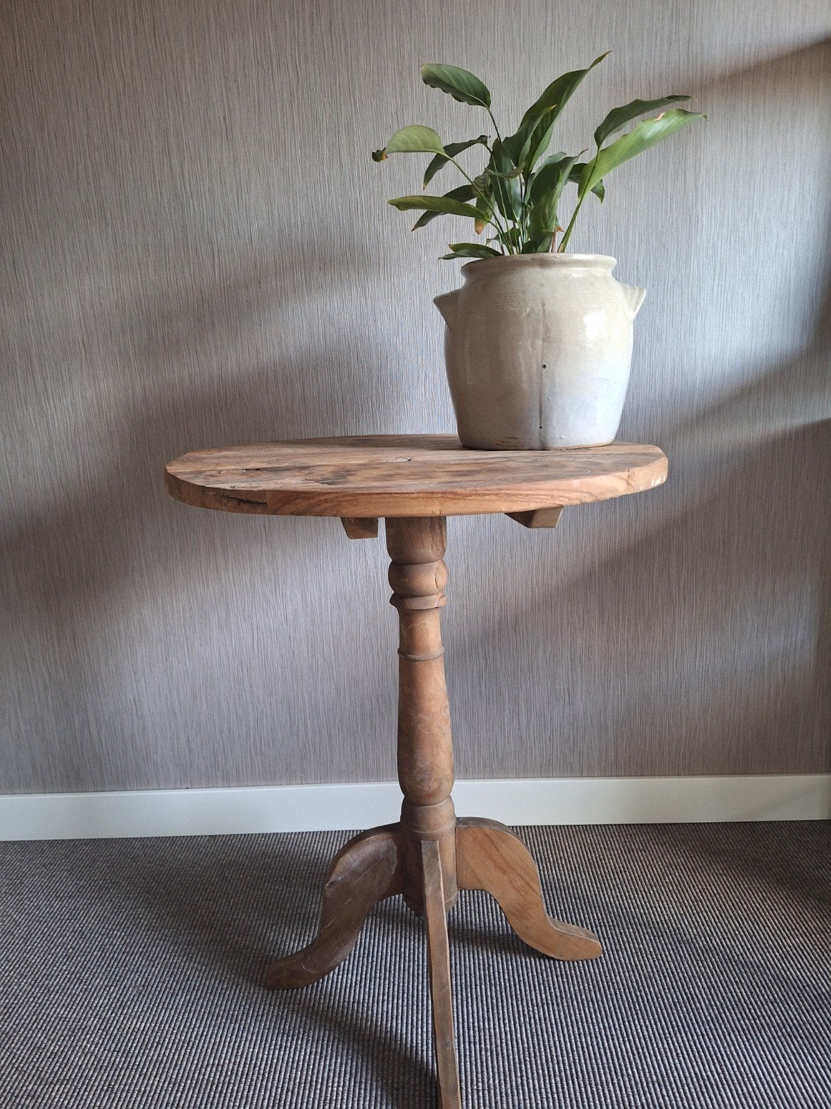 Mooie oude wijntafel - Hoffz stijl, Huis en Inrichting, Ophalen, Gebruikt, Rond, Hoffz