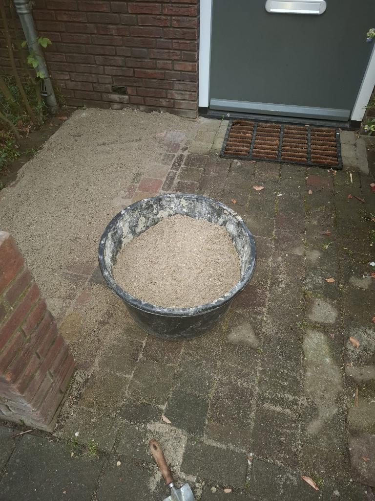 brekerszand met metselbak, Ophalen, Zo goed als nieuw, Brekerzand