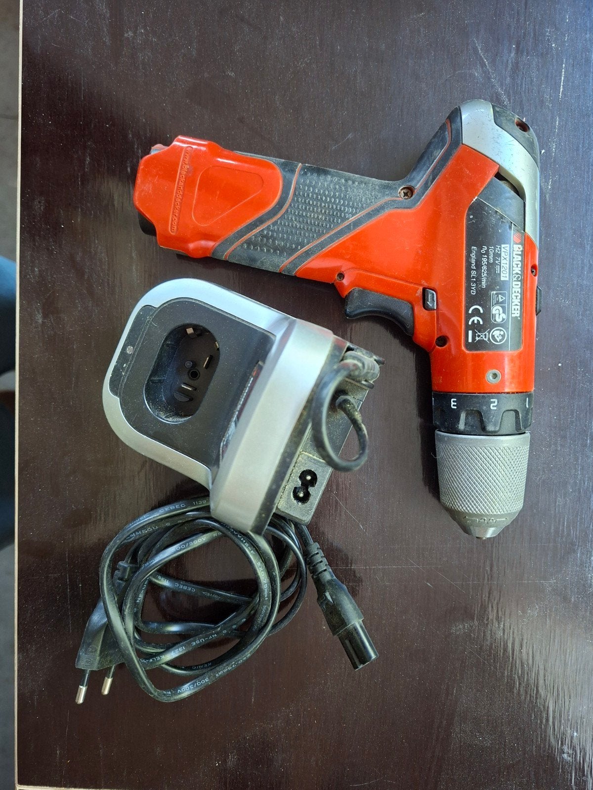 Black & Decker VPX1201 Boor- en Schroefmachine met lader, Ophalen, Gebruikt, Variabele snelheid, Boor- en Schroefmachine