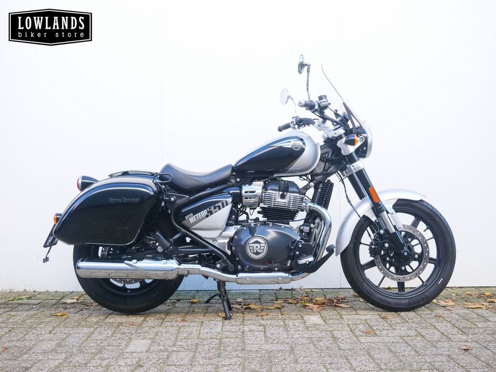 ROYAL ENFIELD SUPER METEOR 650 (bj 2024), 2 cilinders, 648 cc, Motorrijbewijs A, Bedrijf