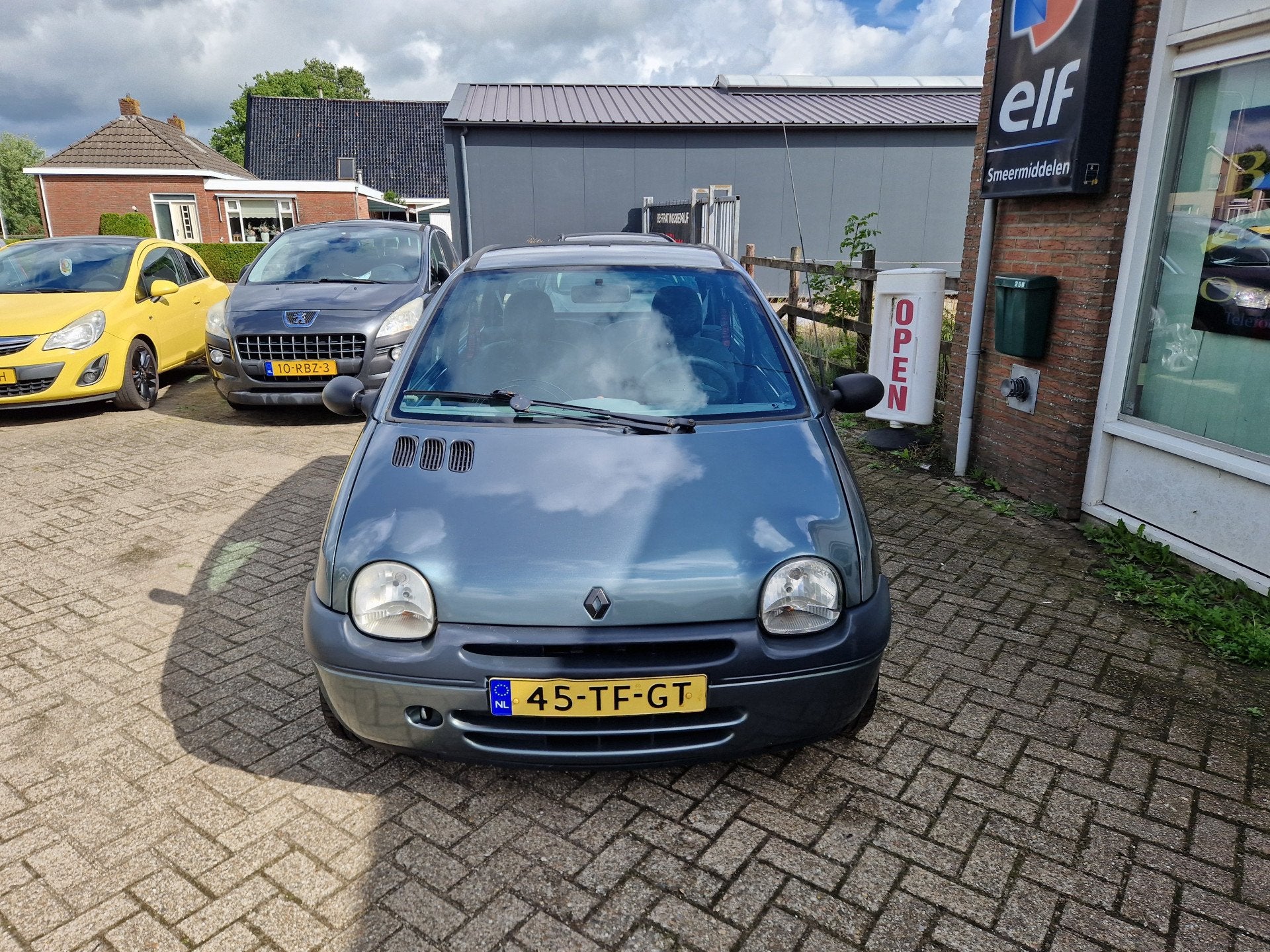 Renault Twingo 1.2 ''Authentieke'' Airco - Stuurbekrachtigin, Auto's, Voorwielaandrijving, Metallic lak, 4 cilinders, Origineel Nederlands