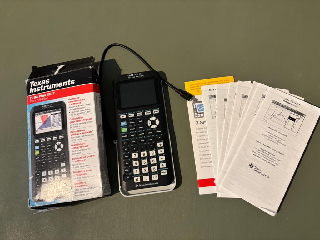 Grafische rekenmachine TI-84 Plus CE-T, Python Edition, Diversen, Rekenmachines, Ophalen of Verzenden, Grafische rekenmachine